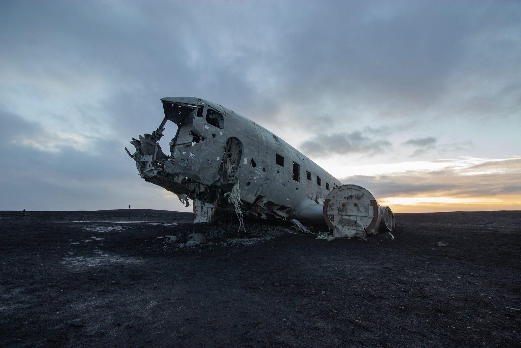 Sólheimasandur plane wreck — unedited RAW capture