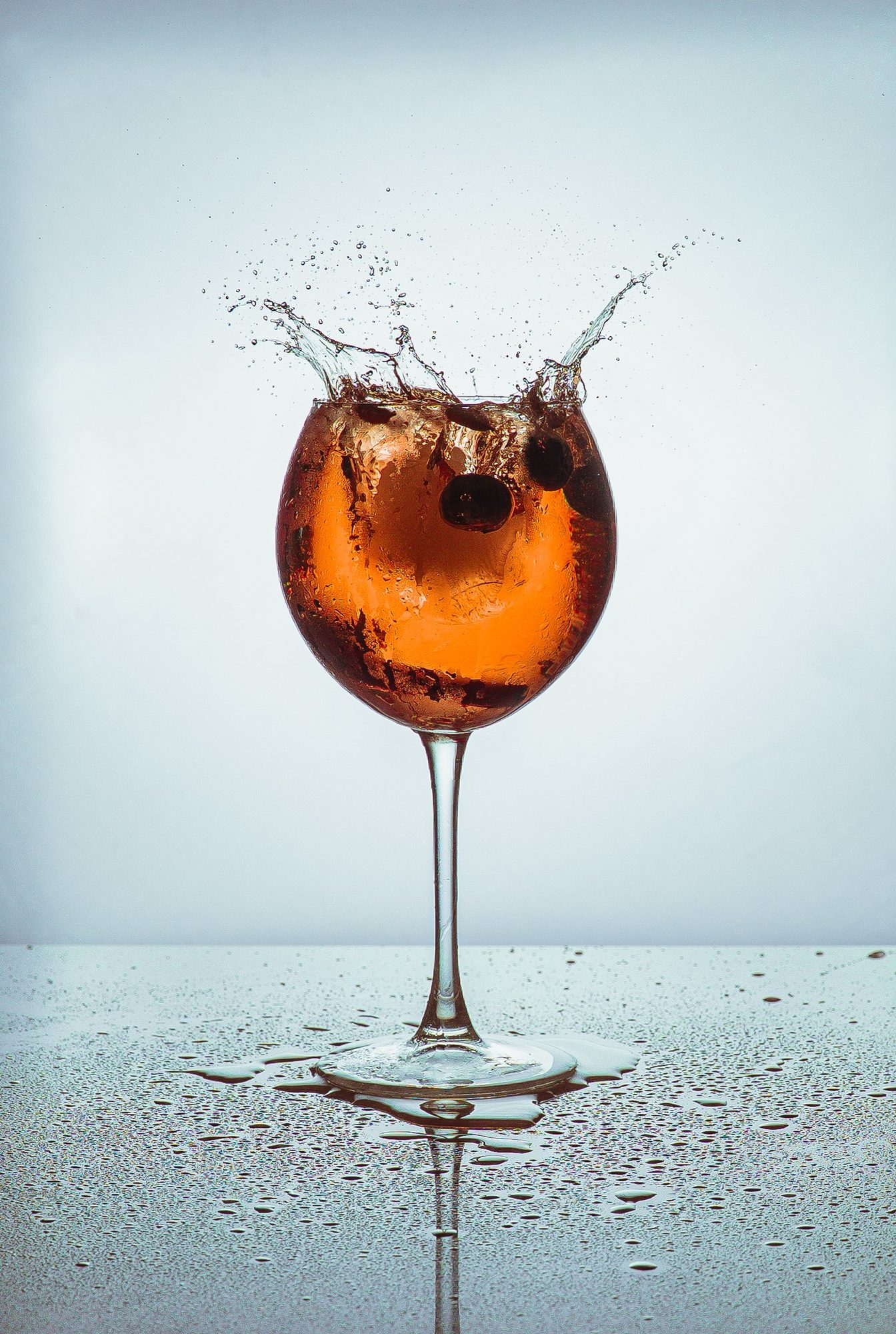 Cocktail splash final retouched image
